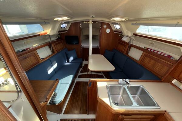 Take A Chance 30ft Hunter Yacht For Sale