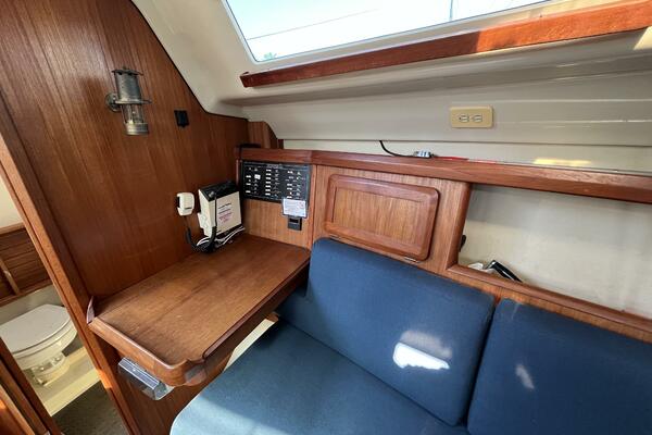 Take A Chance 30ft Hunter Yacht For Sale