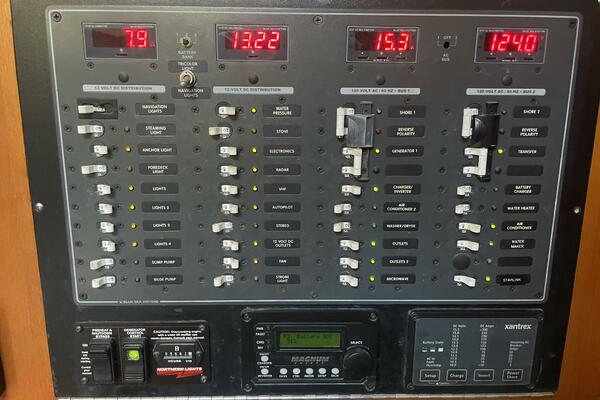 Traveller 47ft Caliber Yacht For Sale