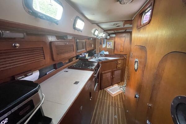 Traveller 47ft Caliber Yacht For Sale