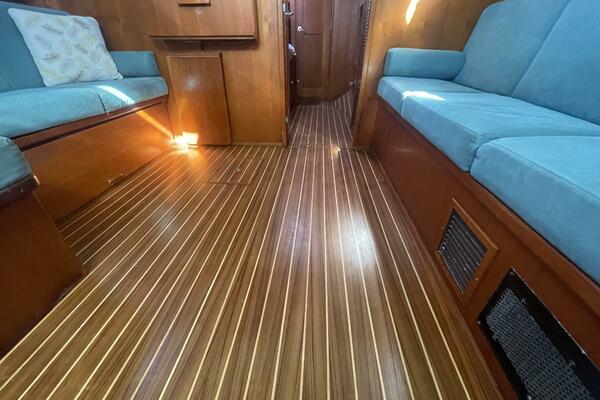 Traveller 47ft Caliber Yacht For Sale