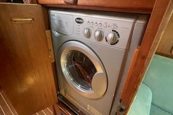 Traveller 47ft Caliber Yacht For Sale