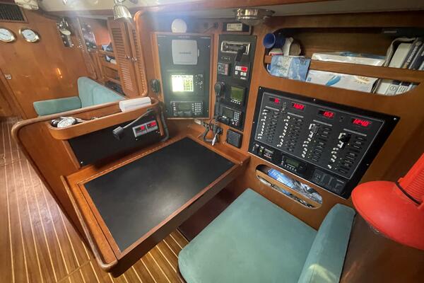 Traveller 47ft Caliber Yacht For Sale