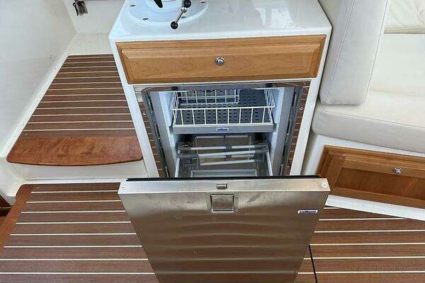 Back Cove 41 Yacht For Sale
