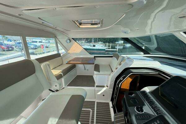 Tiara Yachts 4400 Sovran Yacht For Sale