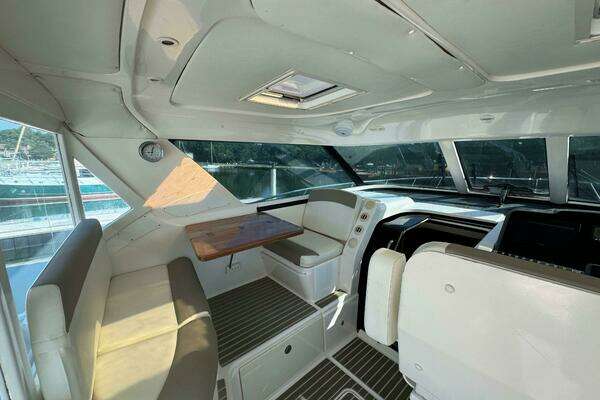 Tiara Yachts 4400 Sovran Yacht For Sale