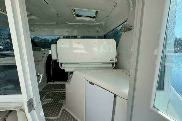 Tiara Yachts 4400 Sovran Yacht For Sale