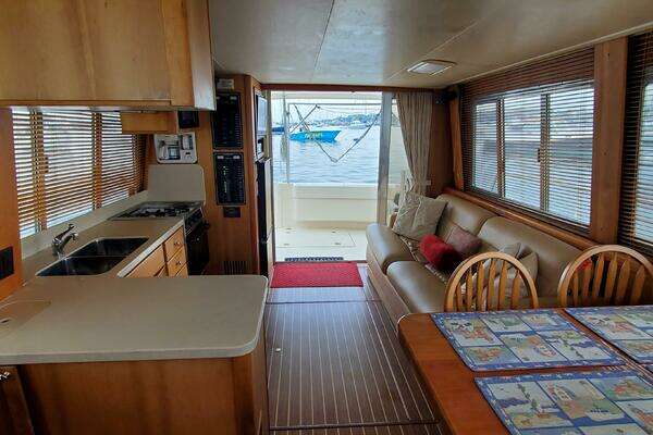 2004 Mainship 40