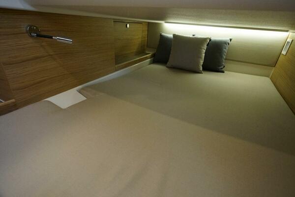 In Stock 2024 Nimbus C11 082 40ft Nimbus Yacht For Sale