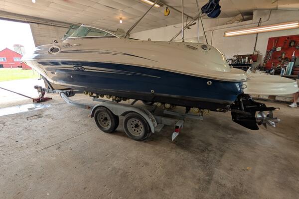 24ft Sea Ray Yacht For Sale