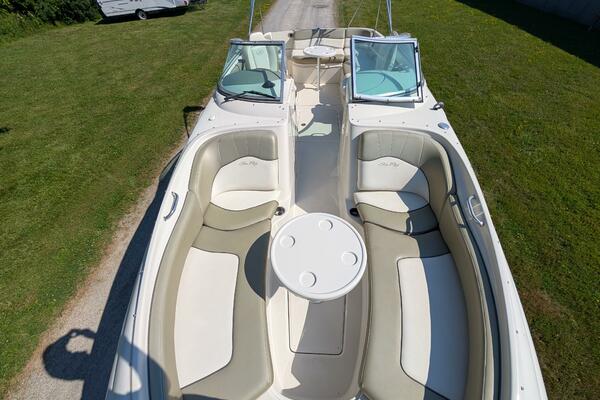 24ft Sea Ray Yacht For Sale