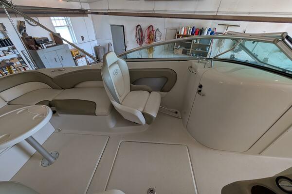 24ft Sea Ray Yacht For Sale