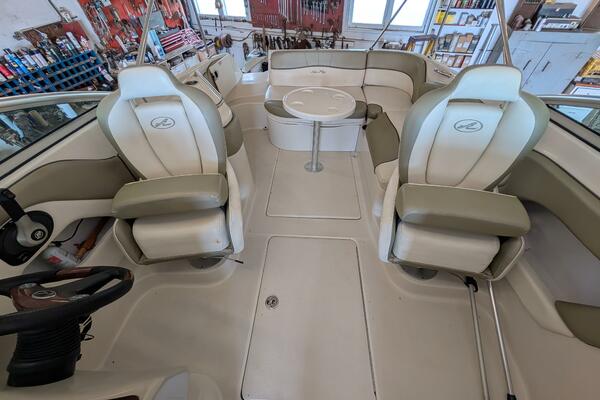 24ft Sea Ray Yacht For Sale