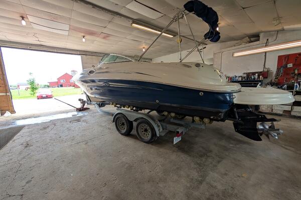 24ft Sea Ray Yacht For Sale