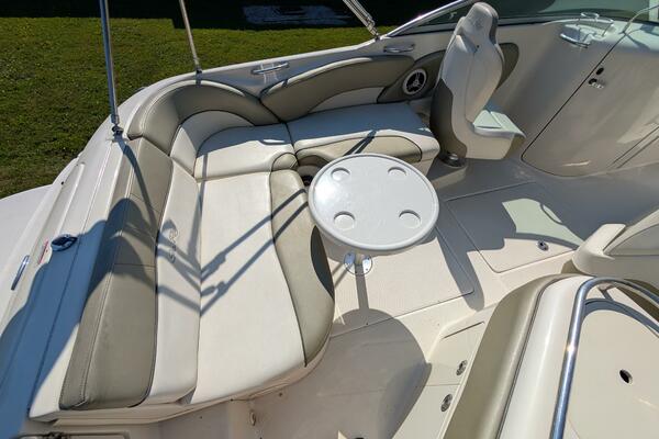 24ft Sea Ray Yacht For Sale