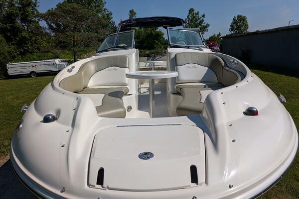 24ft Sea Ray Yacht For Sale