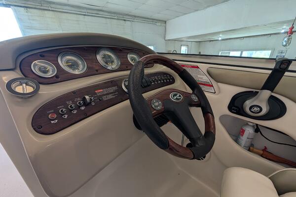 24ft Sea Ray Yacht For Sale