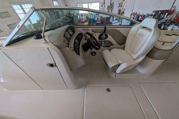 24ft Sea Ray Yacht For Sale