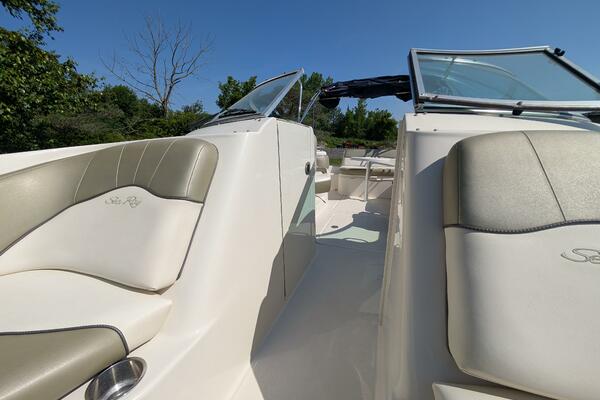 24ft Sea Ray Yacht For Sale