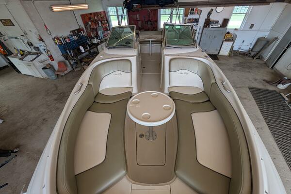 24ft Sea Ray Yacht For Sale