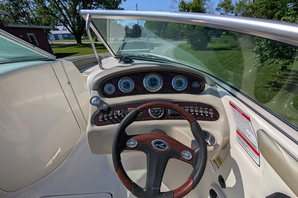 24ft Sea Ray Yacht For Sale