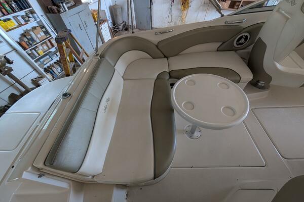 24ft Sea Ray Yacht For Sale