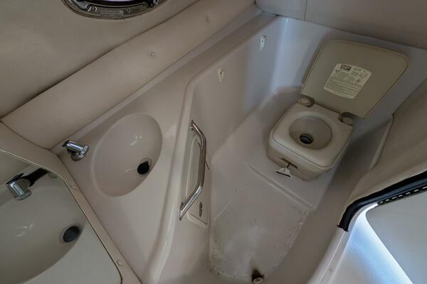 24ft Sea Ray Yacht For Sale