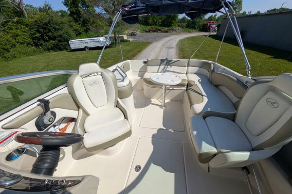 24ft Sea Ray Yacht For Sale