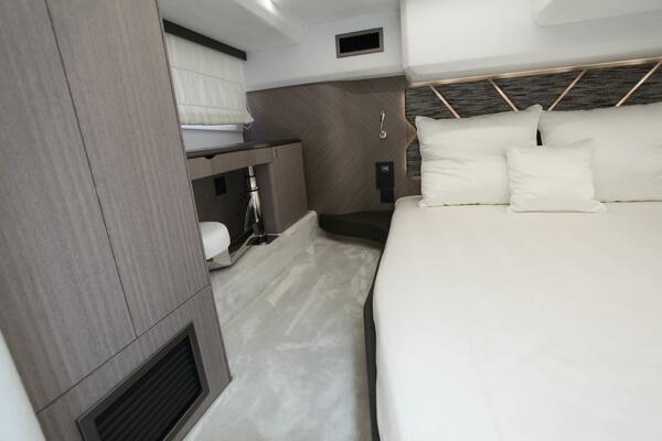 What Me Worry 40ft Galeon Yacht For Sale