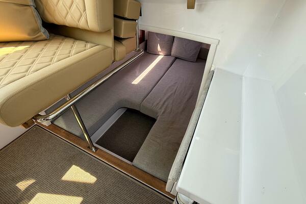 28ft Axopar Yacht For Sale