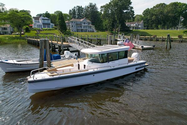 28ft Axopar Yacht For Sale