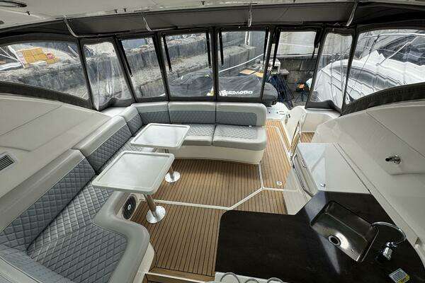 Sea Ray 470 Sundancer Yacht For Sale