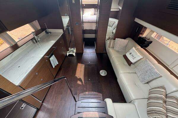 Sea Ray 470 Sundancer Yacht For Sale