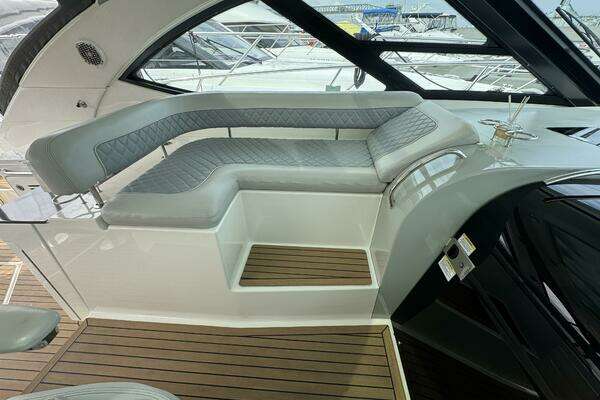 Sea Ray 470 Sundancer Yacht For Sale