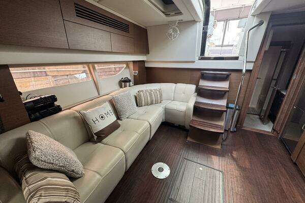 Sea Ray 470 Sundancer Yacht For Sale