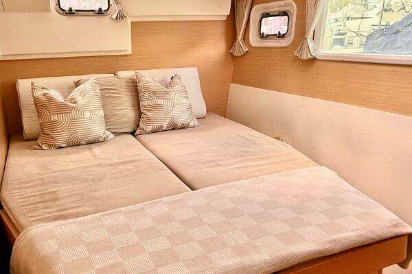 Lagoon 400 Yacht For Sale