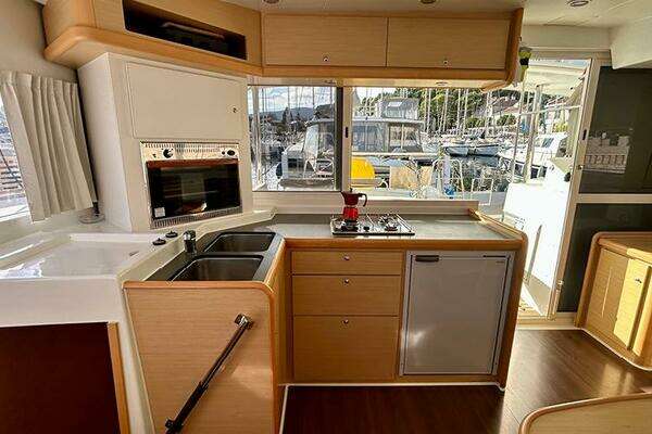 Lagoon 400 Yacht For Sale