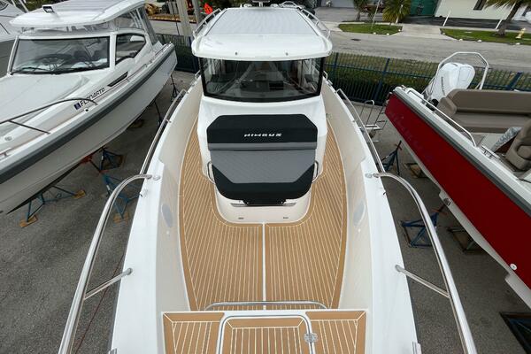 In Stock 2024 Nimbus C9 136 30ft Nimbus Yacht For Sale
