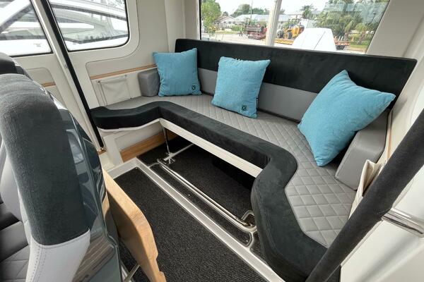 In Stock 2024 Nimbus C9 136 30ft Nimbus Yacht For Sale