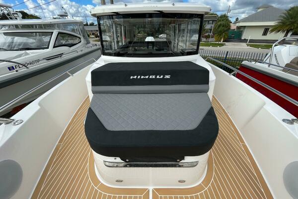 In Stock 2024 Nimbus C9 136 30ft Nimbus Yacht For Sale