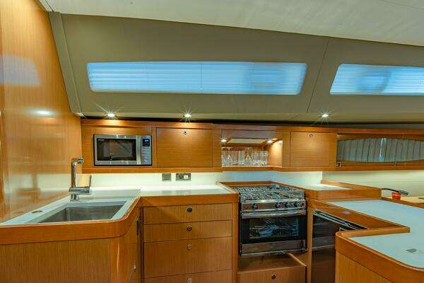 Beneteau Oceanis 60 Yacht For Sale