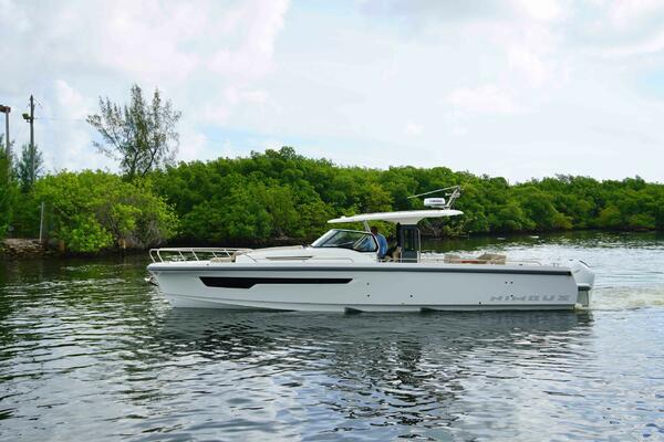 In Stock 2024 Nimbus T11 289 40ft Nimbus Yacht For Sale