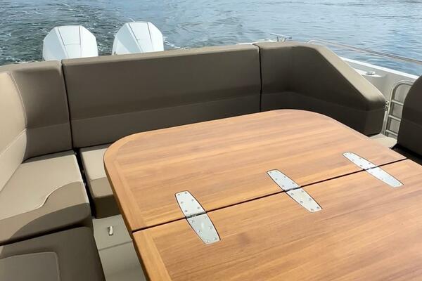 In Stock 2024 Nimbus T11 289 40ft Nimbus Yacht For Sale