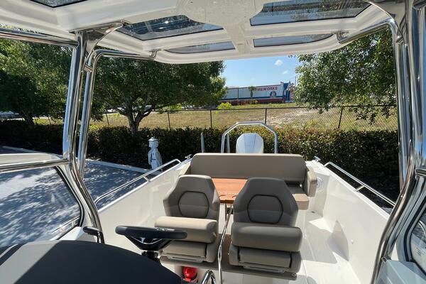 In Stock 2024 Nimbus T8 314 26ft Nimbus Yacht For Sale
