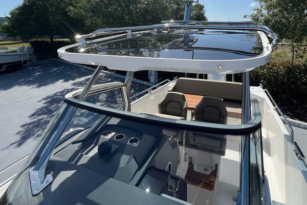 In Stock 2024 Nimbus T8 314 26ft Nimbus Yacht For Sale