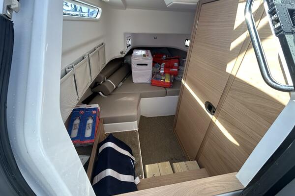 In Stock 2024 Nimbus T9 142 30ft Nimbus Yacht For Sale