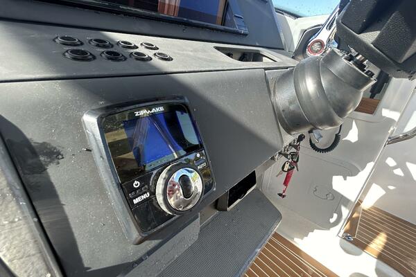 In Stock 2024 Nimbus T9 142 30ft Nimbus Yacht For Sale