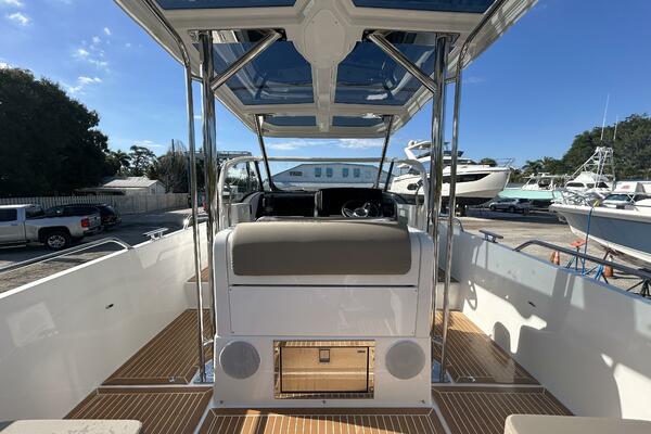 In Stock 2024 Nimbus T9 142 30ft Nimbus Yacht For Sale