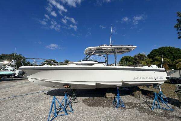 In Stock 2024 Nimbus T9 142 30ft Nimbus Yacht For Sale