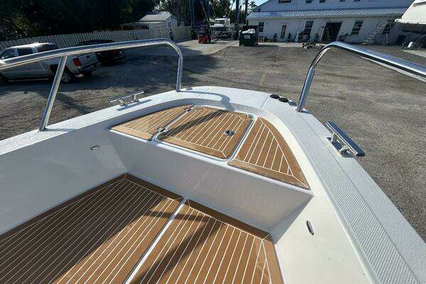 Photo of the 2024 Nimbus Tender 9 "In-Stock 2024 Nimbus T9 142"